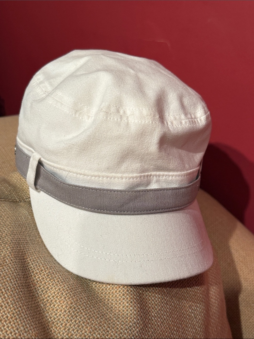 DKNY White Military-Style Cap – Like New